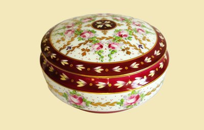 Boîte à Bijoux Bonbonnière Porcelaine Limoges  Peinte à La Main  Signée M Carpezat Roses Fleurs