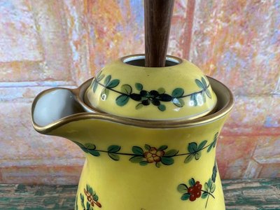 RARE CHOCOLATIÈRE MAISON DELVAUX – PORCELAINE DE PARIS, FIN XIXe - DÉBUT XXe SIÈCLE