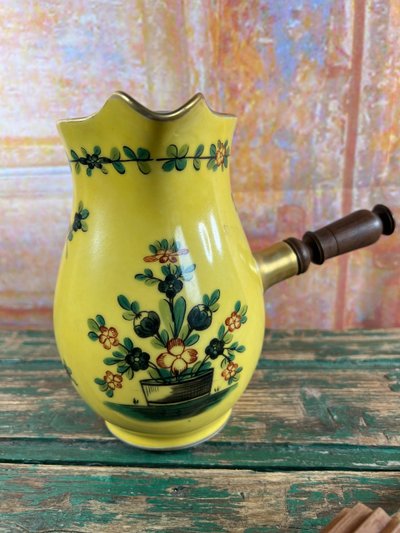 RARE CHOCOLATIÈRE MAISON DELVAUX – PORCELAINE DE PARIS, FIN XIXe - DÉBUT XXe SIÈCLE