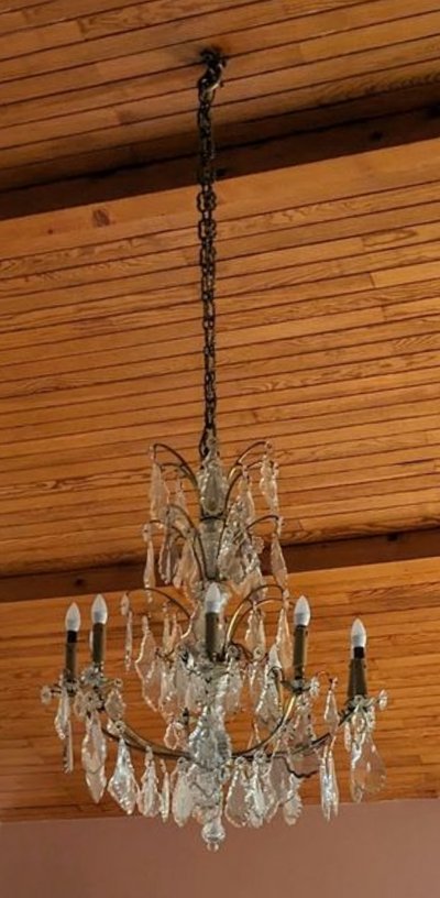 Grande lampadario a 9 luci in stile Luigi XV in ormolu e a sospensione