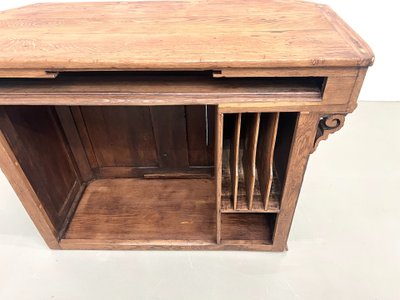 Petit comptoir de commerce ancien en chêne