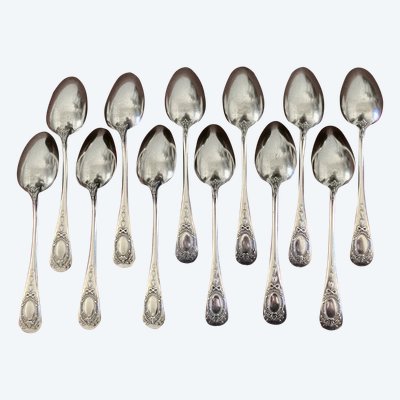 Série de 12 petites cuillères en métal argenté "Baguette-Médaillon" d'époque Napoléon III