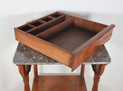 Table désserte en noyer  époque restauration