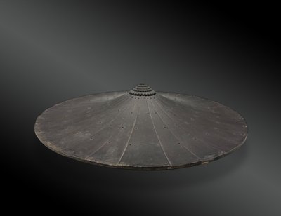 Chapeau D’arme Plat De Samouraï, Clan Des Taïra. Signé. Japon, Période Edo (1603-1868)