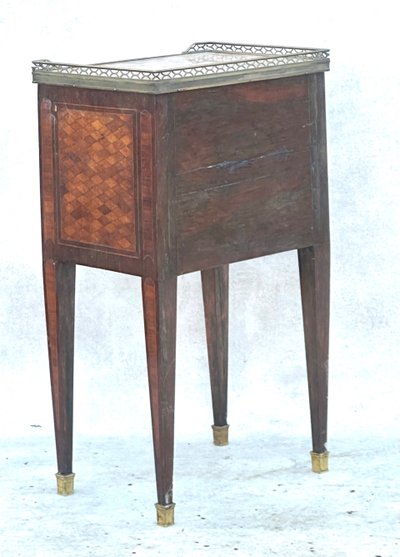 Table de chevet