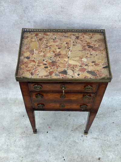 Table de chevet