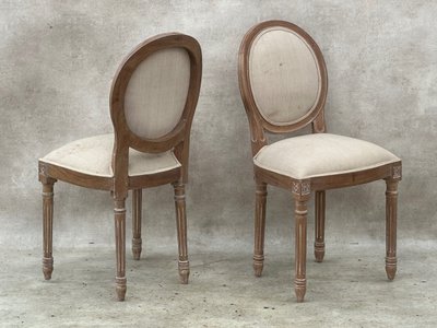 3 chaises
