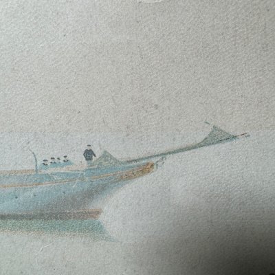 Incisione a colori di marinai e di un'elegante donna del XIX secolo