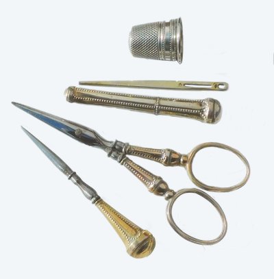 Small Box Sewing Kit Silver Vermeil Embroidery Scissors Thimble Case Needles