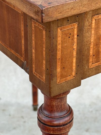 Table bureau