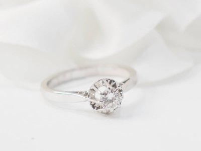 Solitaire in white gold and 0.23ct diamond