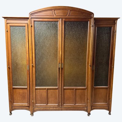 Library / Art Nouveau showcase