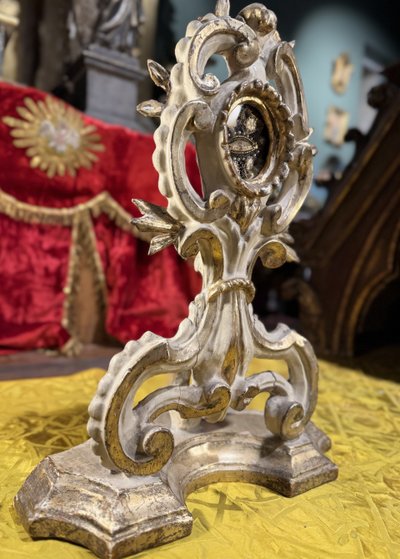 Monstrance reliquary of Sainte Victoire.