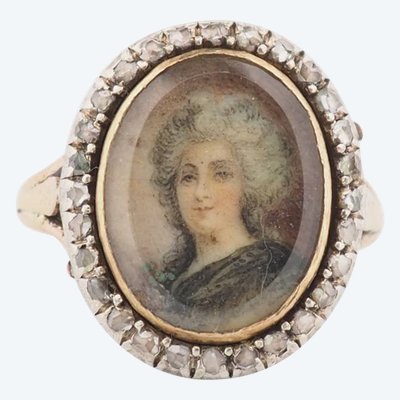Anello con ritratto di Maria Antonietta in oro rosa e diamanti