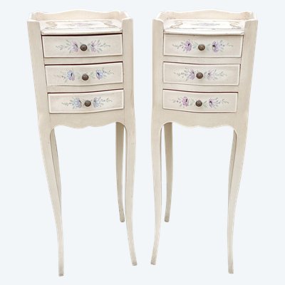Paire chevets style Louis XV décor floral peint 