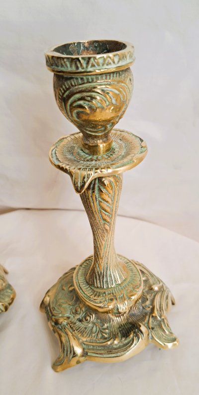 Pair of chased and gilt bronze candlesticks in the Louis XV style, early 20th century