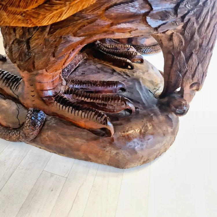 Coppia di poltrone American Eagle in legno massello intagliato