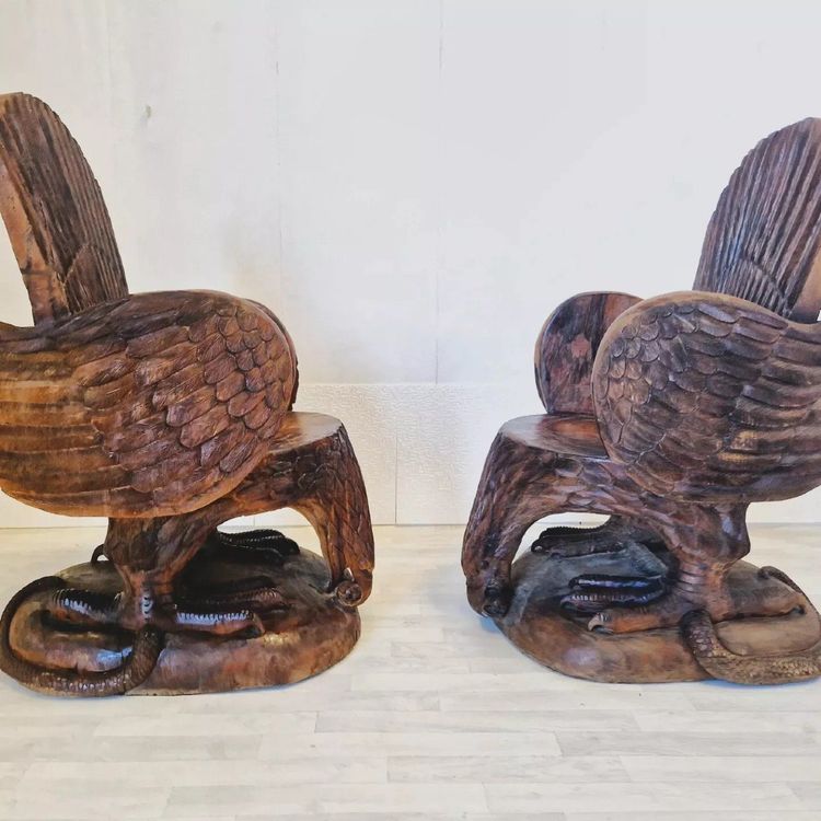 Coppia di poltrone American Eagle in legno massello intagliato