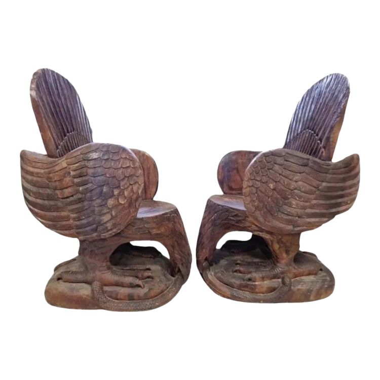 Coppia di poltrone American Eagle in legno massello intagliato