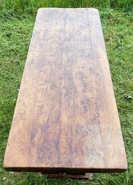 Table monastère
