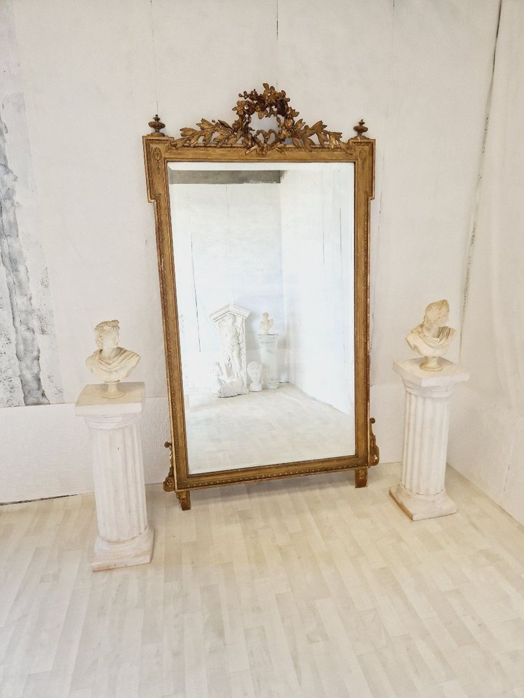 Grand Miroir Ancien De Style Louis XVI En Bois Doré, France