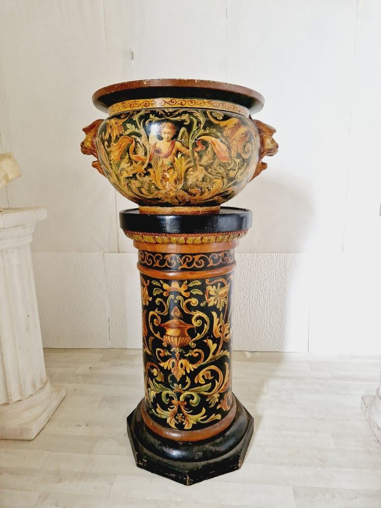 Vaso antico in maiolica e base del XIX secolo