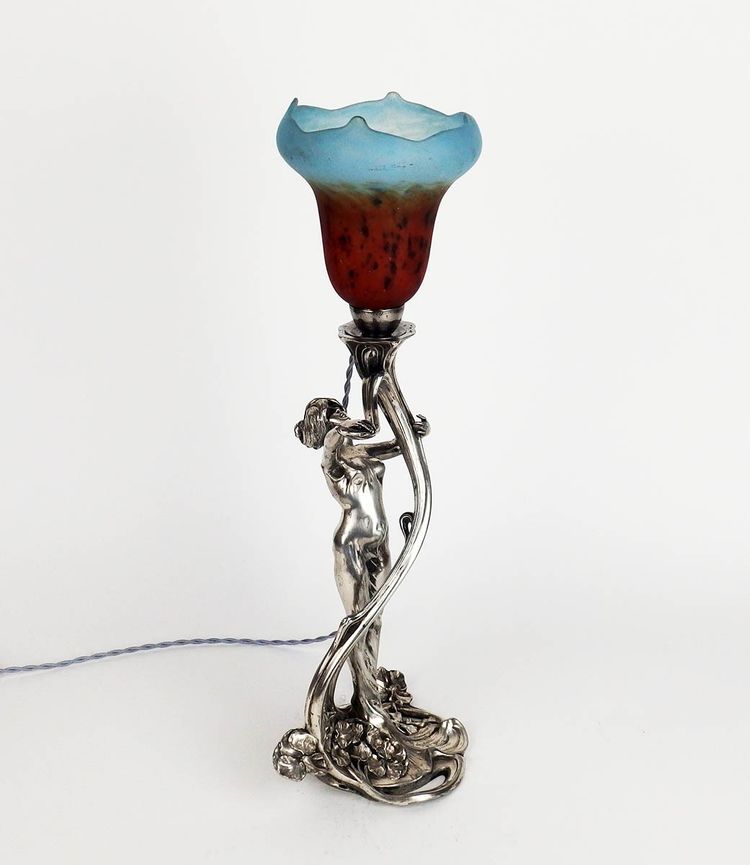 Lampe Art Nouveau en régule par Saglier