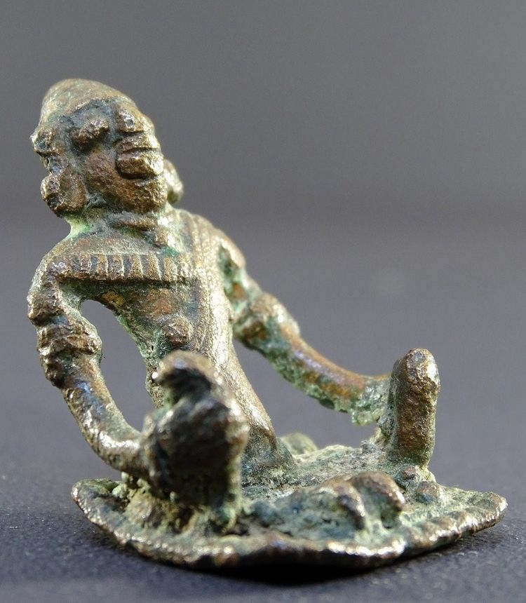 India, 18th-early 19th century, Rare Set of Three Bronze Miniature Statues.