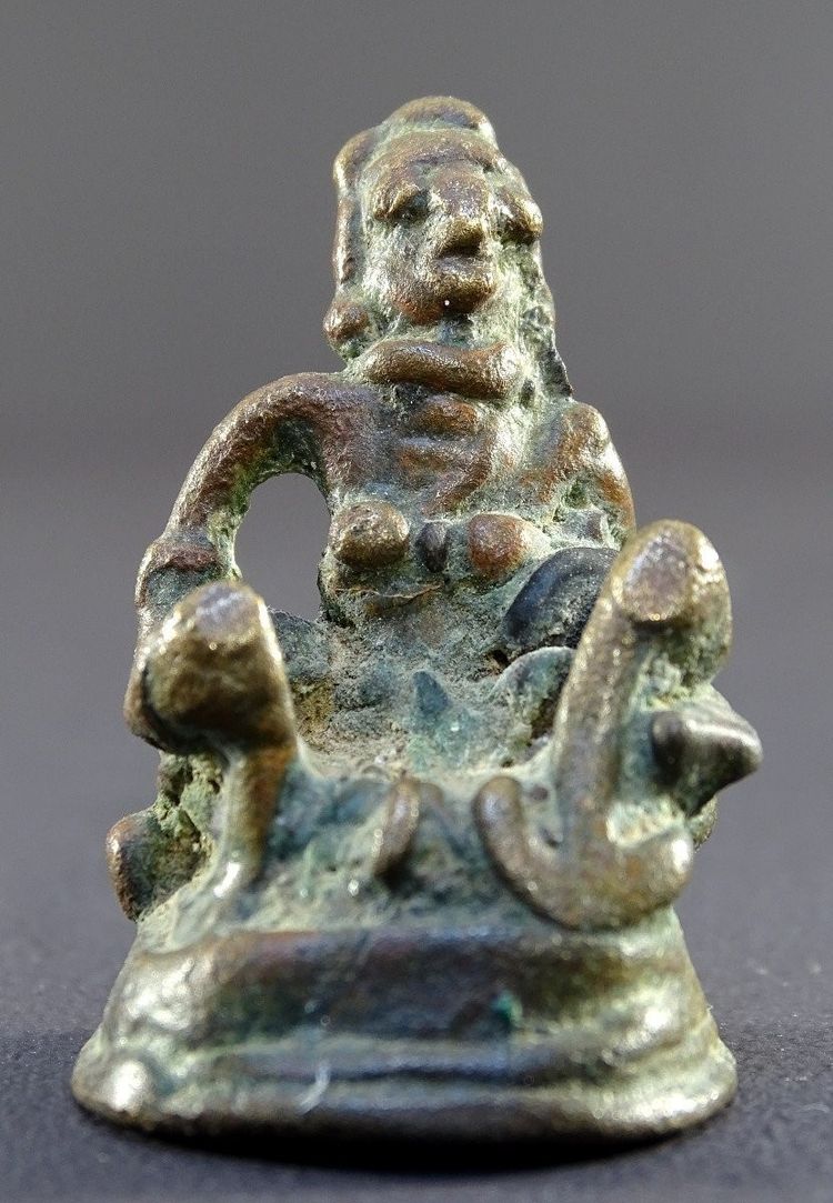 India, 18th-early 19th century, Rare Set of Three Bronze Miniature Statues.