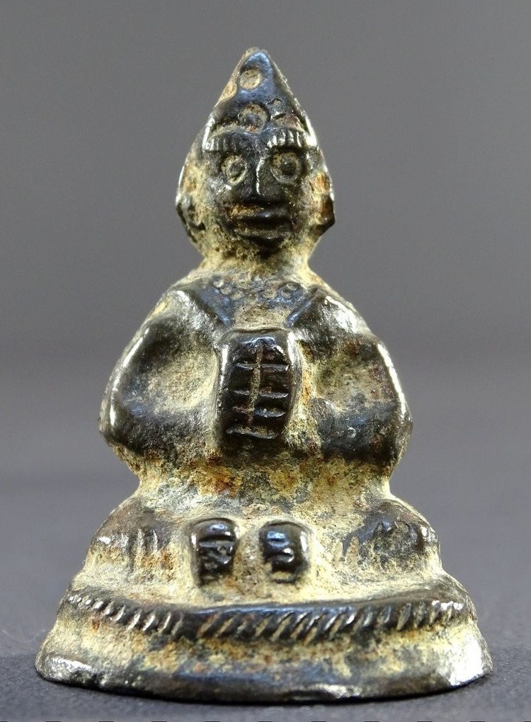 India, 18th-early 19th century, Rare Set of Three Bronze Miniature Statues.
