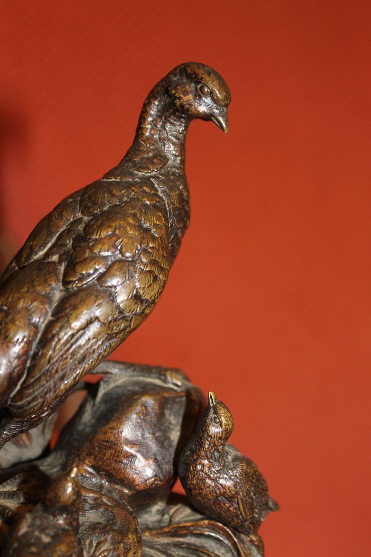 Jules Moigniez bronze sculpture: Pheasant hen and her young signed on the terrace c. 19th century