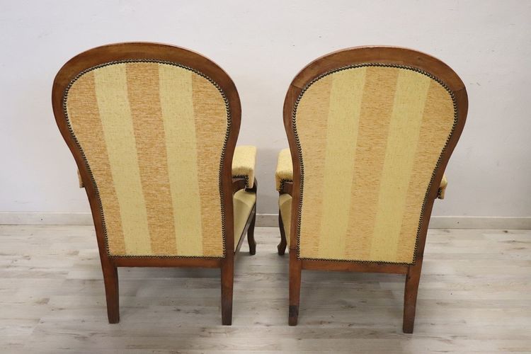 Set di due poltrone reclinabili imbottite in noce antiche