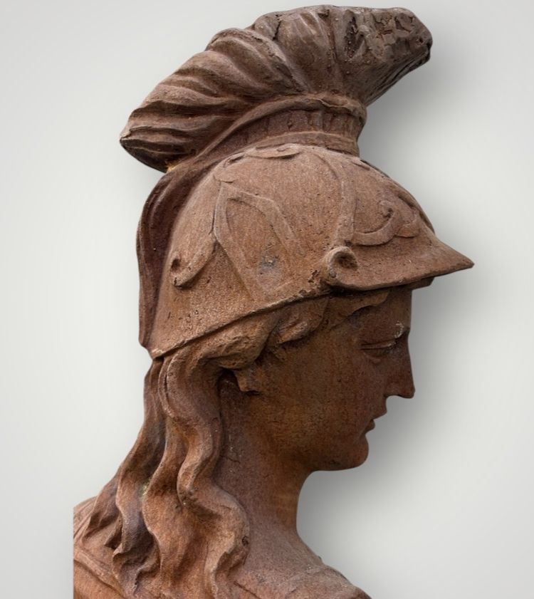Important cast-iron bust of Minerva or Athena from the 20th century. Antique Bust H 91 cm