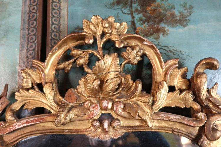 18th century gilded wooden mirror