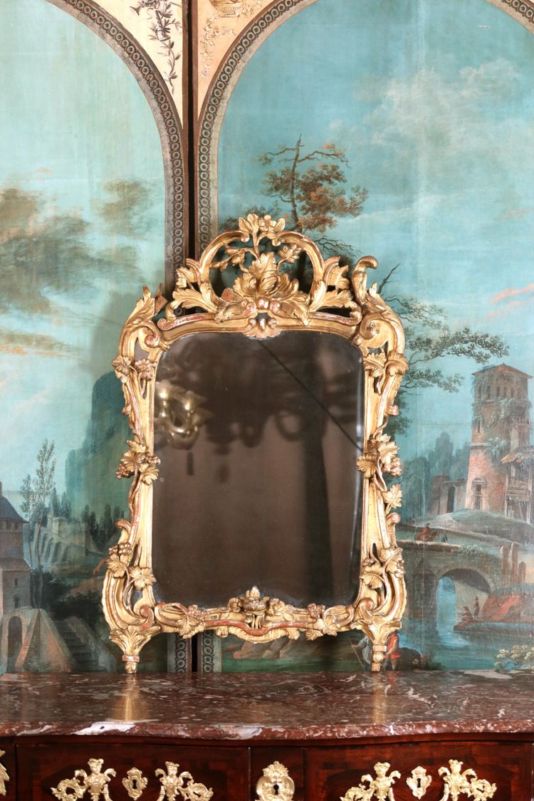 18th century gilded wooden mirror