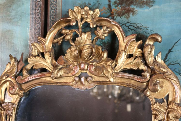 18th century gilded wooden mirror