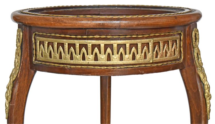 Jardinière de style Louis XV en marqueterie et ornementations en bronze doré