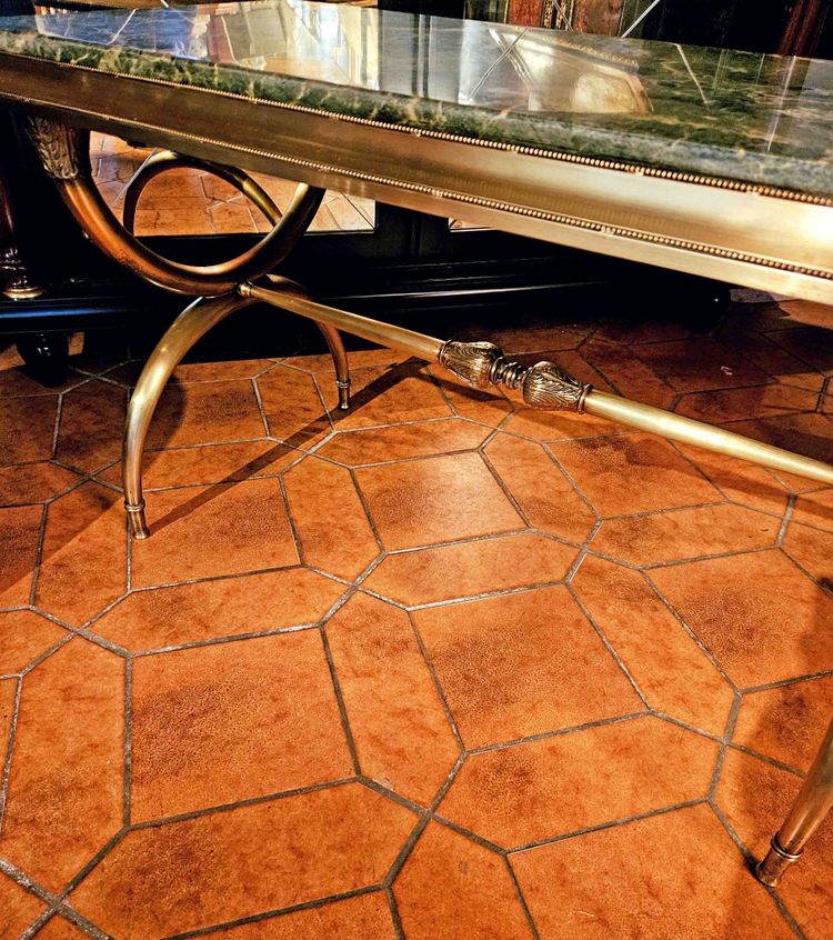 Table Basse Néoclassique à Piétement Curule