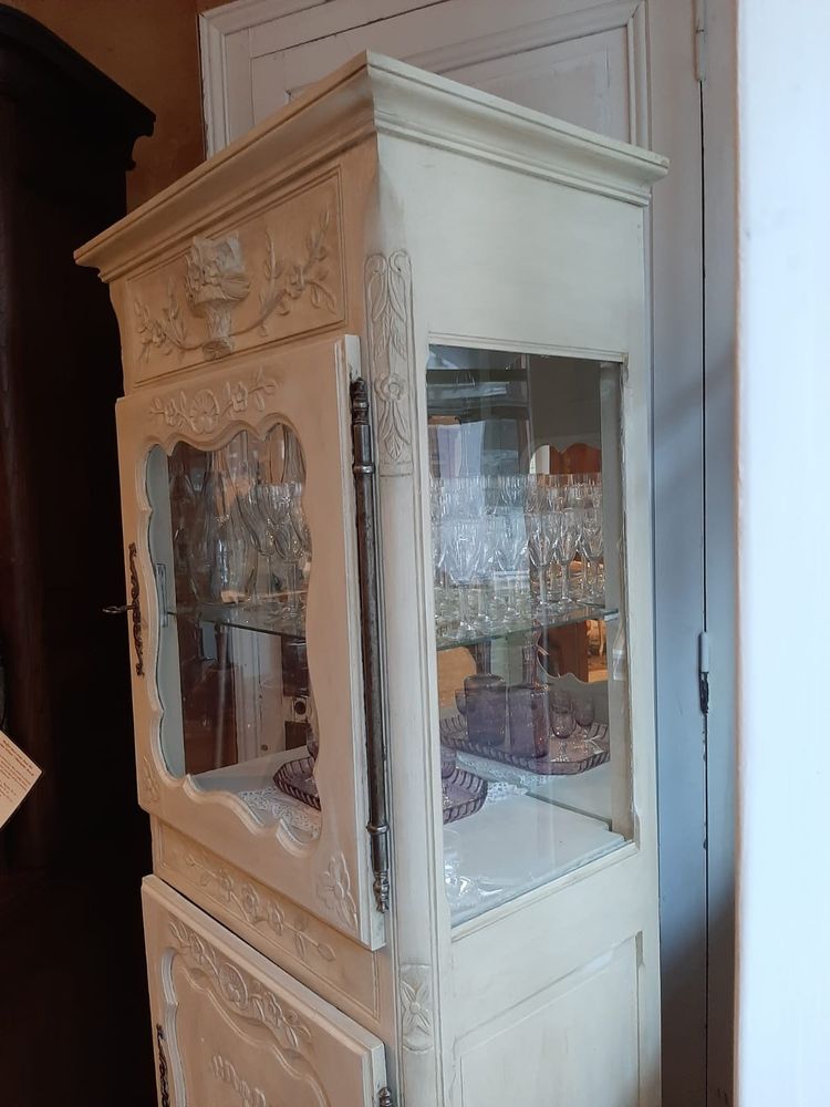 Louis XV Provençal Style Display Cabinet in Lacquered Oak - Circa 1850-1880