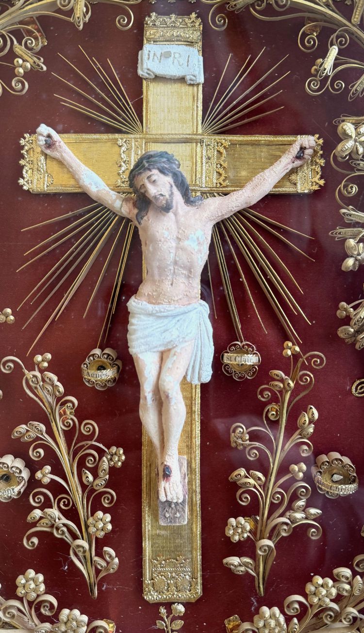 Large Reliquary Paperolles - Christ on the Cross - 19th Century