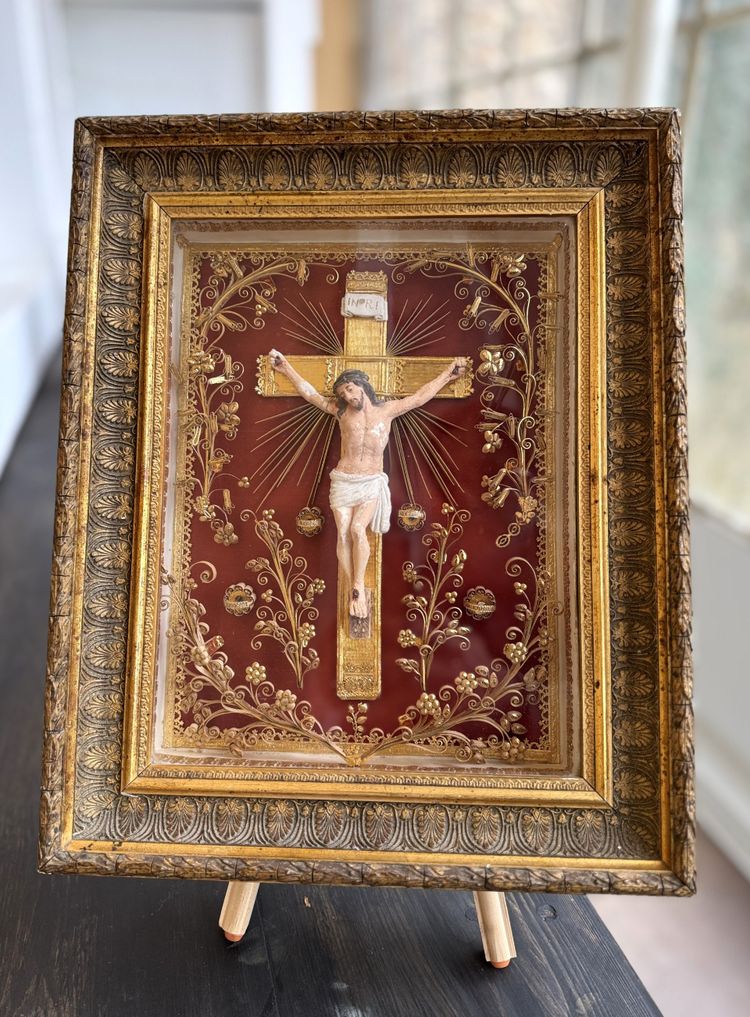Large Reliquary Paperolles - Christ on the Cross - 19th Century