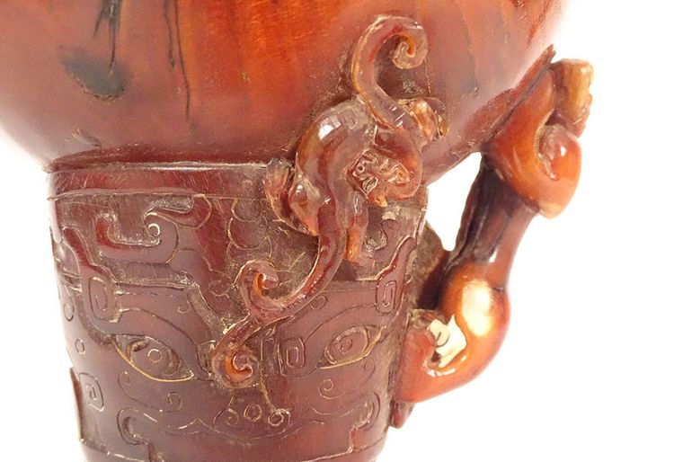 Coupe Libatoire Tripode Corne Buffle Sculptée Dragon Chilongs Chine XXème