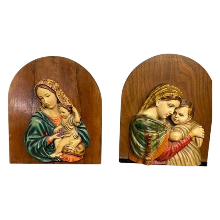 Ancient couple Virgin with Child of capoletto. Tuscany 1940, painted, size 48x33 cm