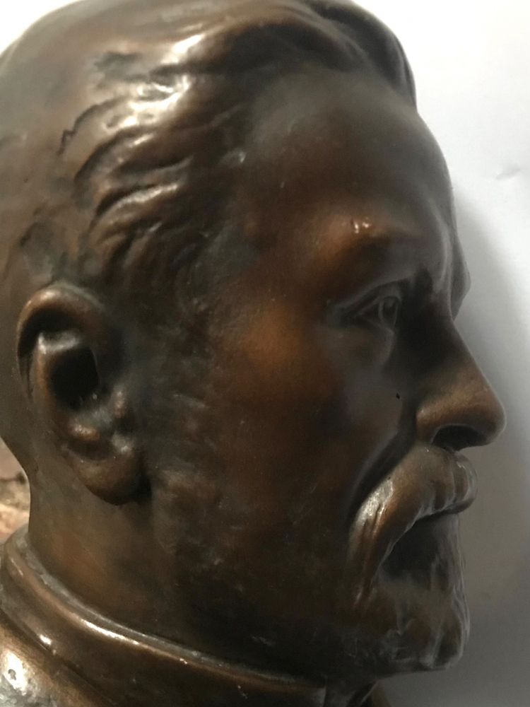 Busto di PASTEUR Louis firmato A. JOLIVEAUX medaglia in bronzo patinato.
