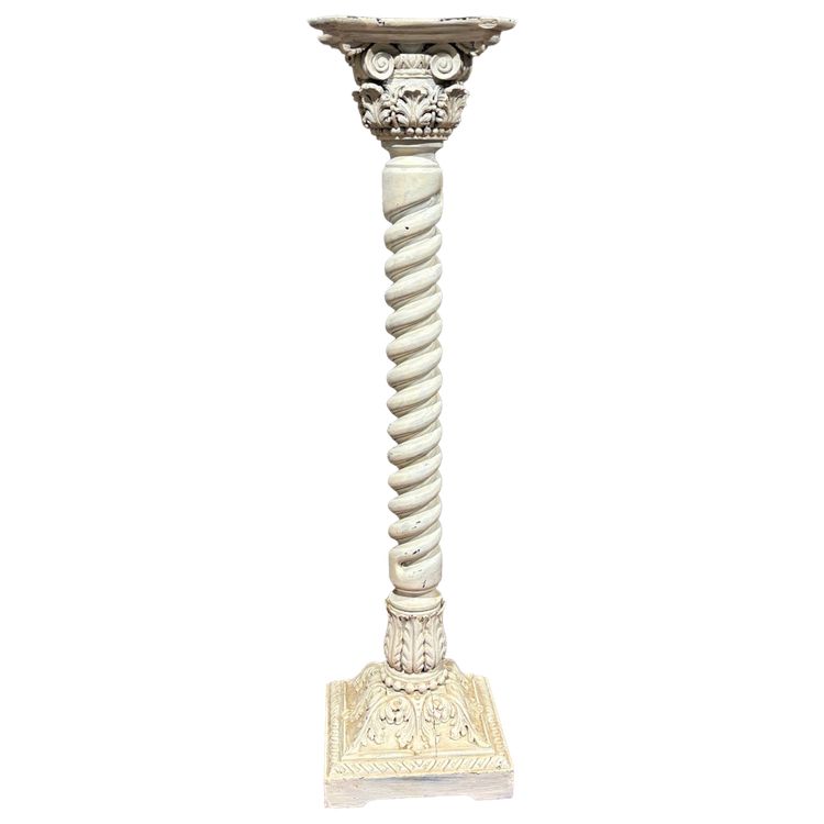 Colonne en bois sculpté du XIXe siècle
