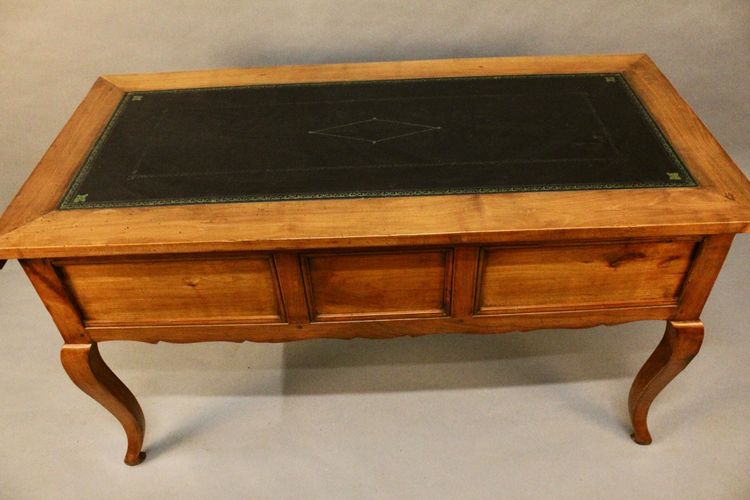 Scrivania e poltrona in legno di ciliegio 