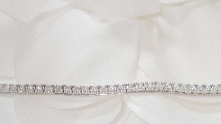 Bracciale fiume in oro bianco e diamanti da 1 carato