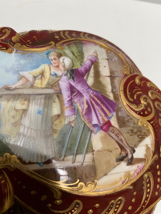 BOÎTE PORCELAINE, PEINTE