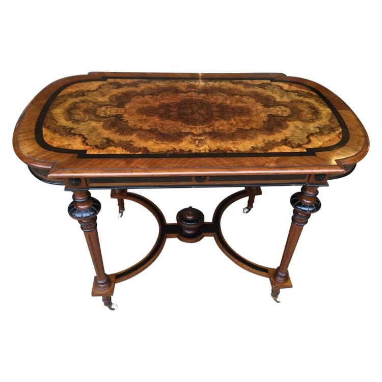 Une Table à écrire Ou Une Console-desserte  En Marqueterie