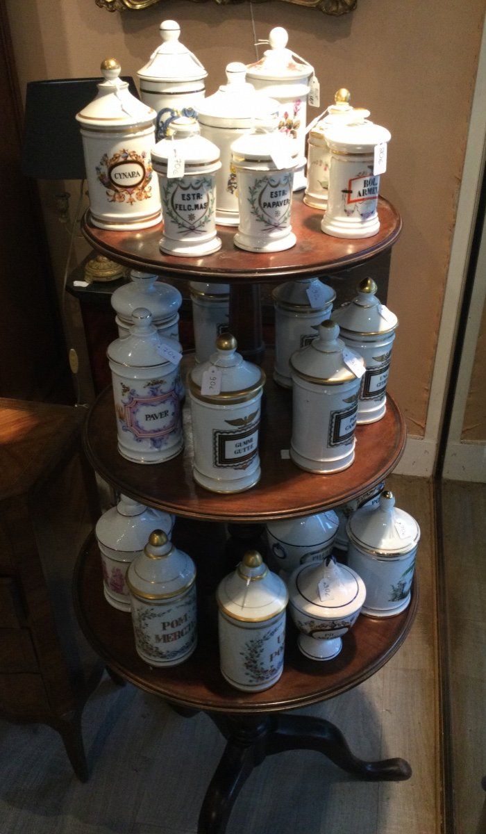New Collection of ANCIENT PHARMACY POTS in Porcelain and Glass.